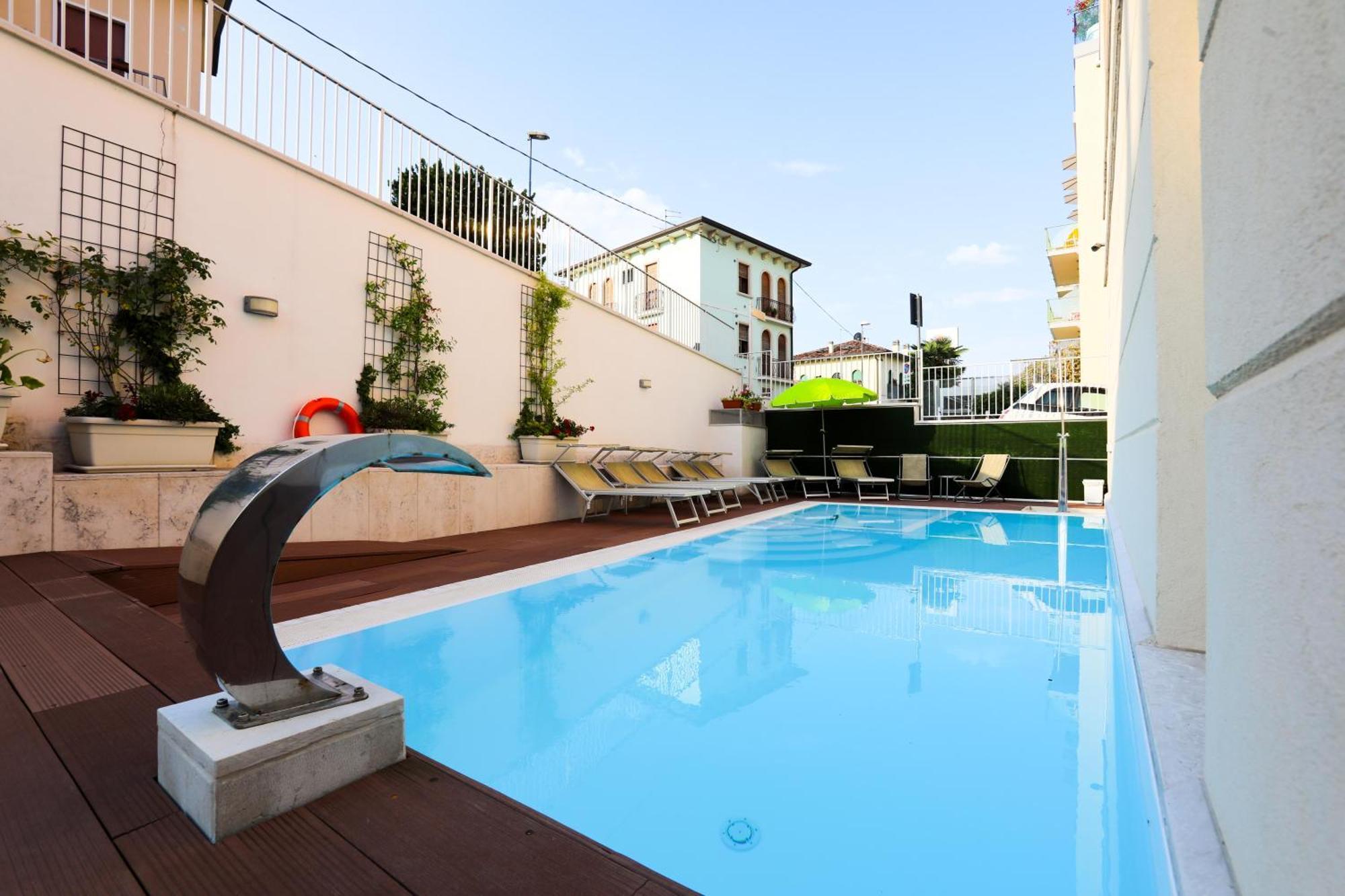 Hotel Villa Anthea Garde Extérieur photo