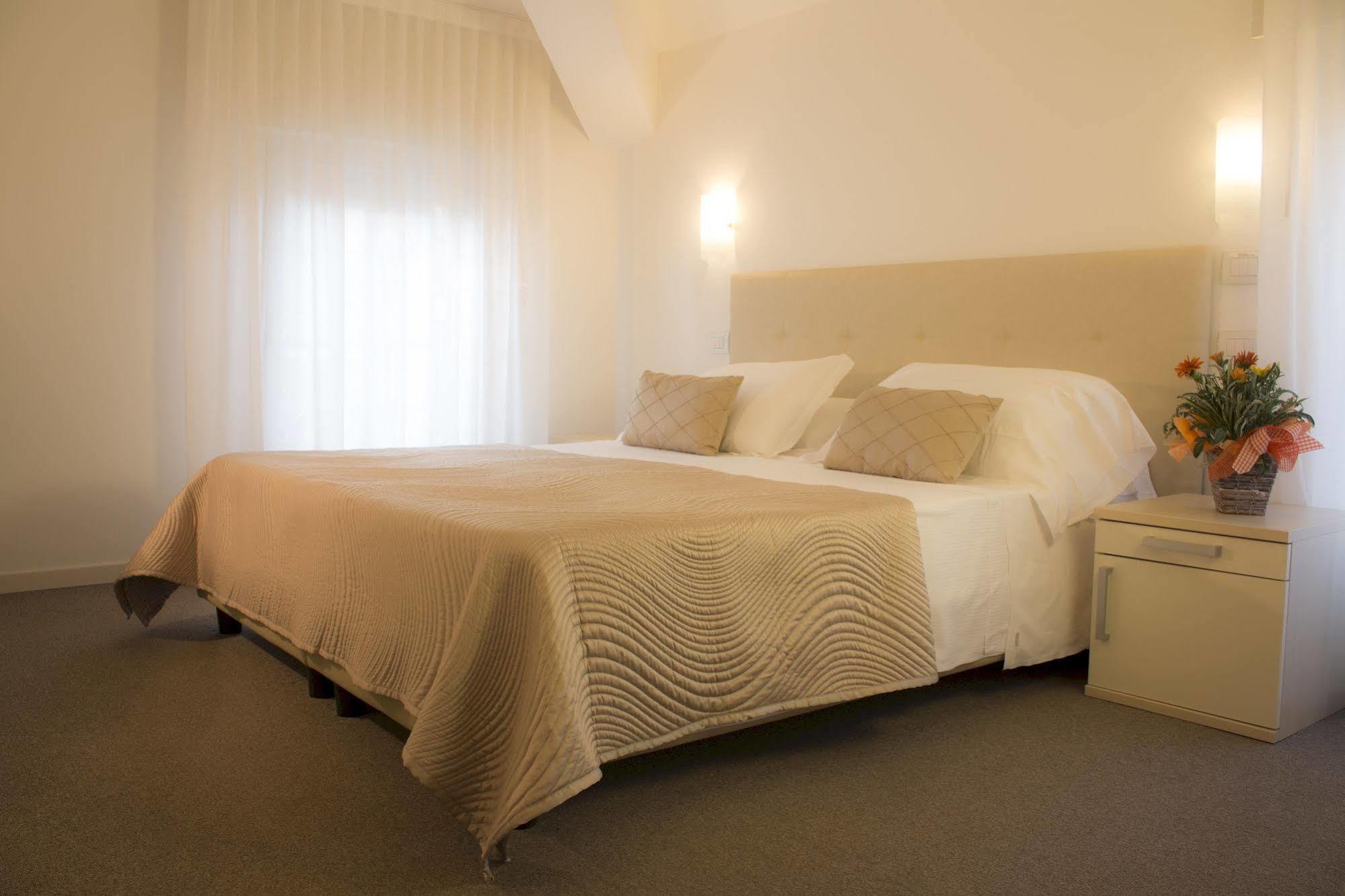 Hotel Villa Anthea Garde Extérieur photo